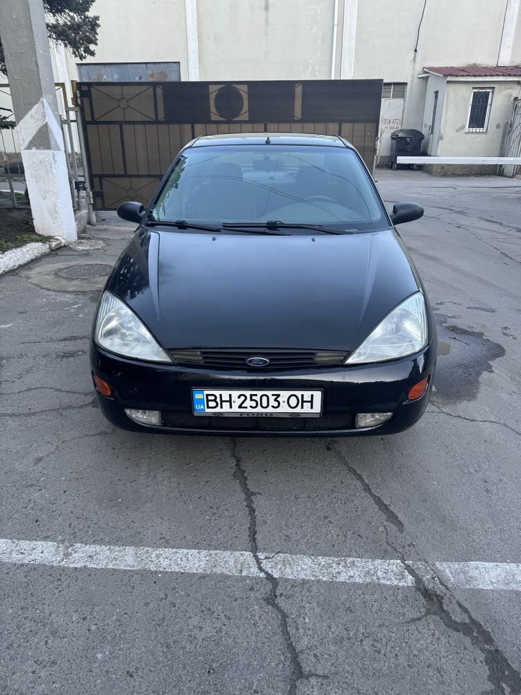 Продам Ford Focus 2001 год 2л Бензин Автомат