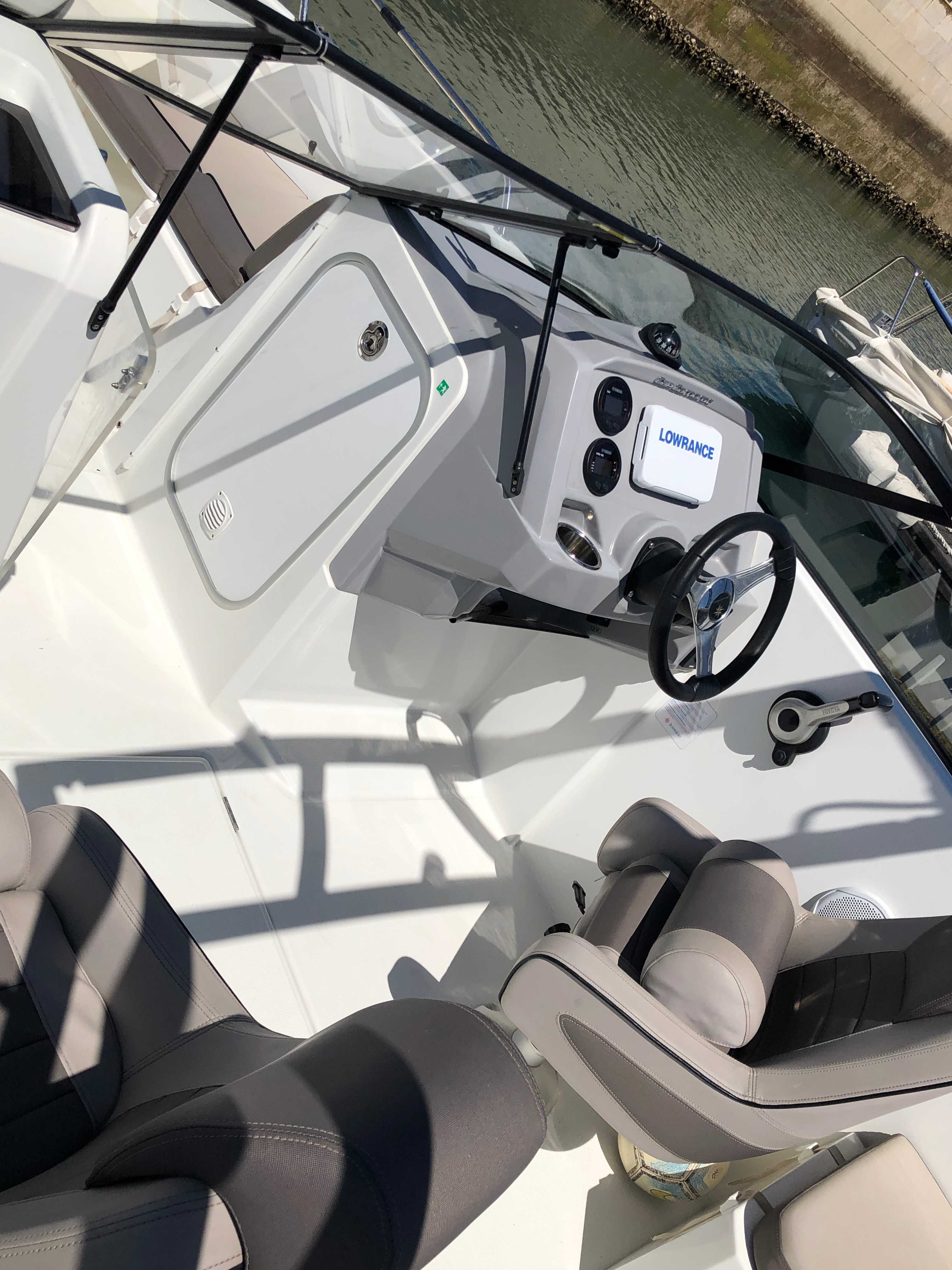 Jeanneau CAP CAMARAT 6.5 BR 200HP