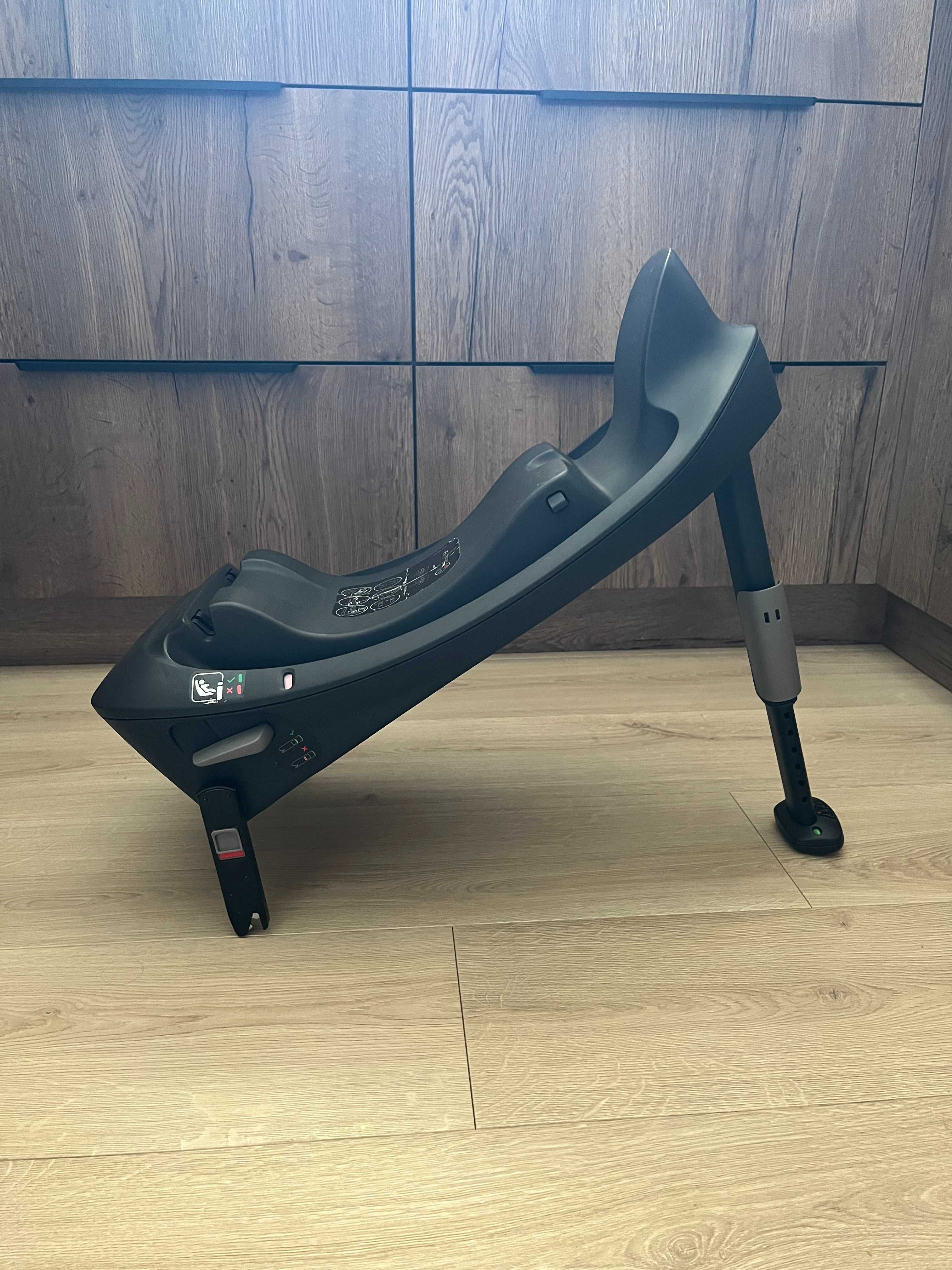 Cybex Aton B2 + baza Isofix + adaptery – zestaw
