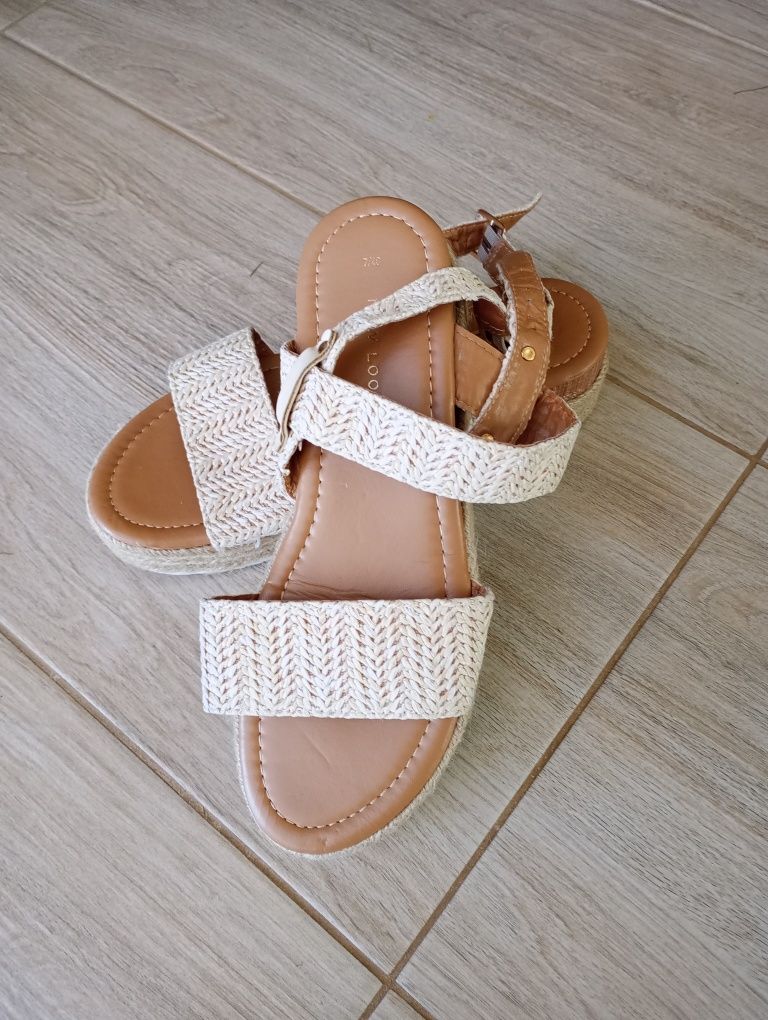 Buty sandały damskie na koturnie 40