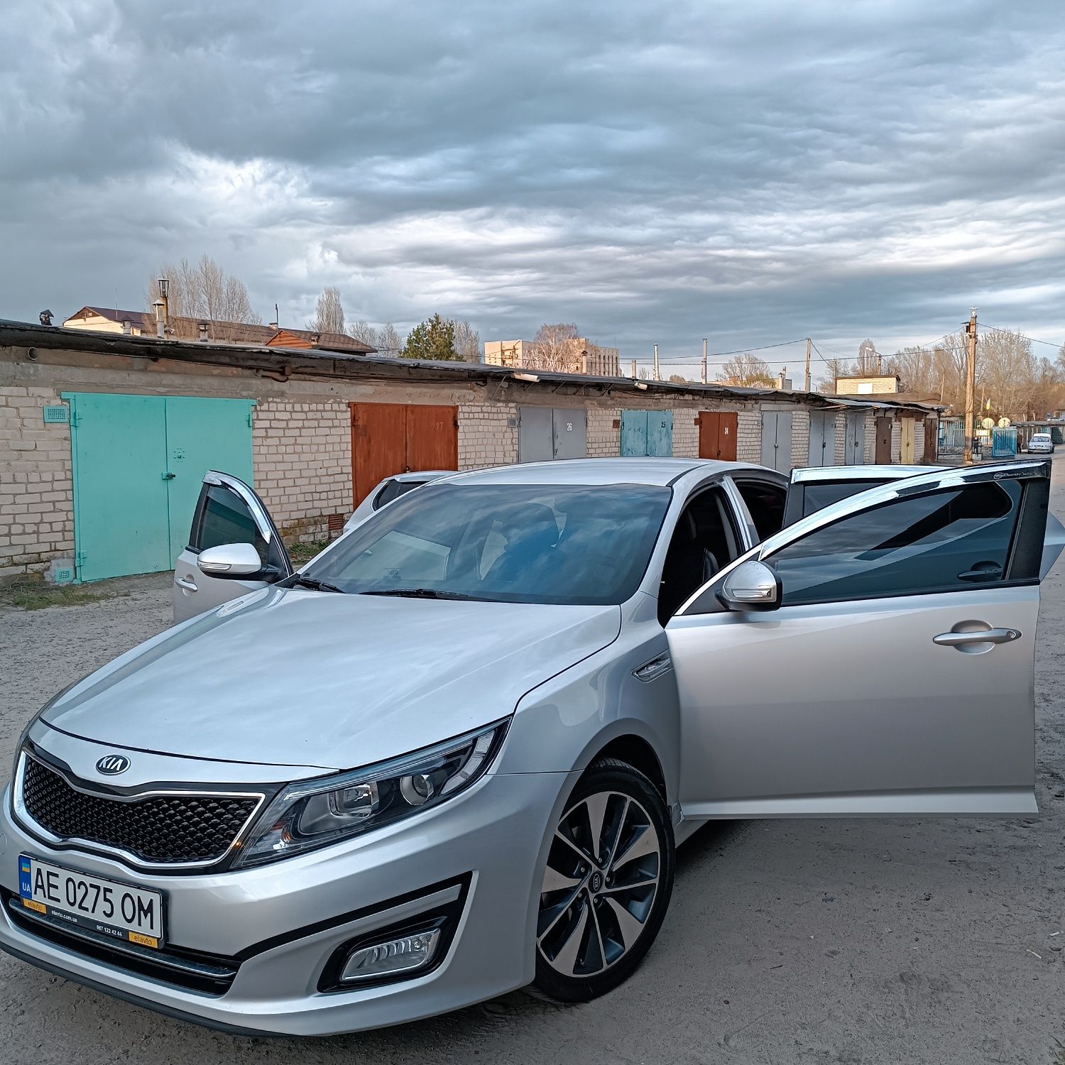 Продам авто на газу Kia K5 2015 рік