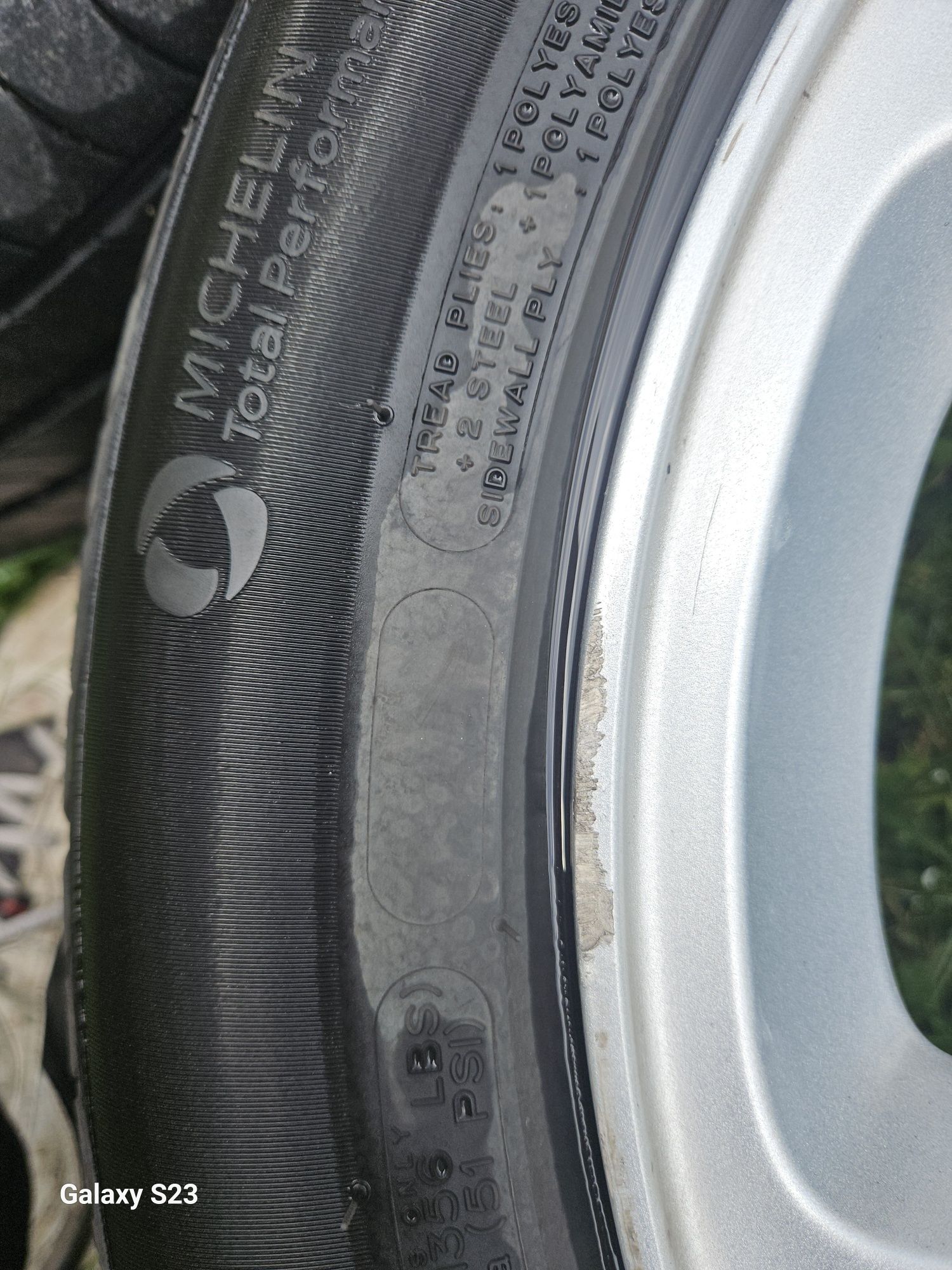 Koła 205/55 R16  5x108 z nowymi oponami MICHELIN PRIMACY 4