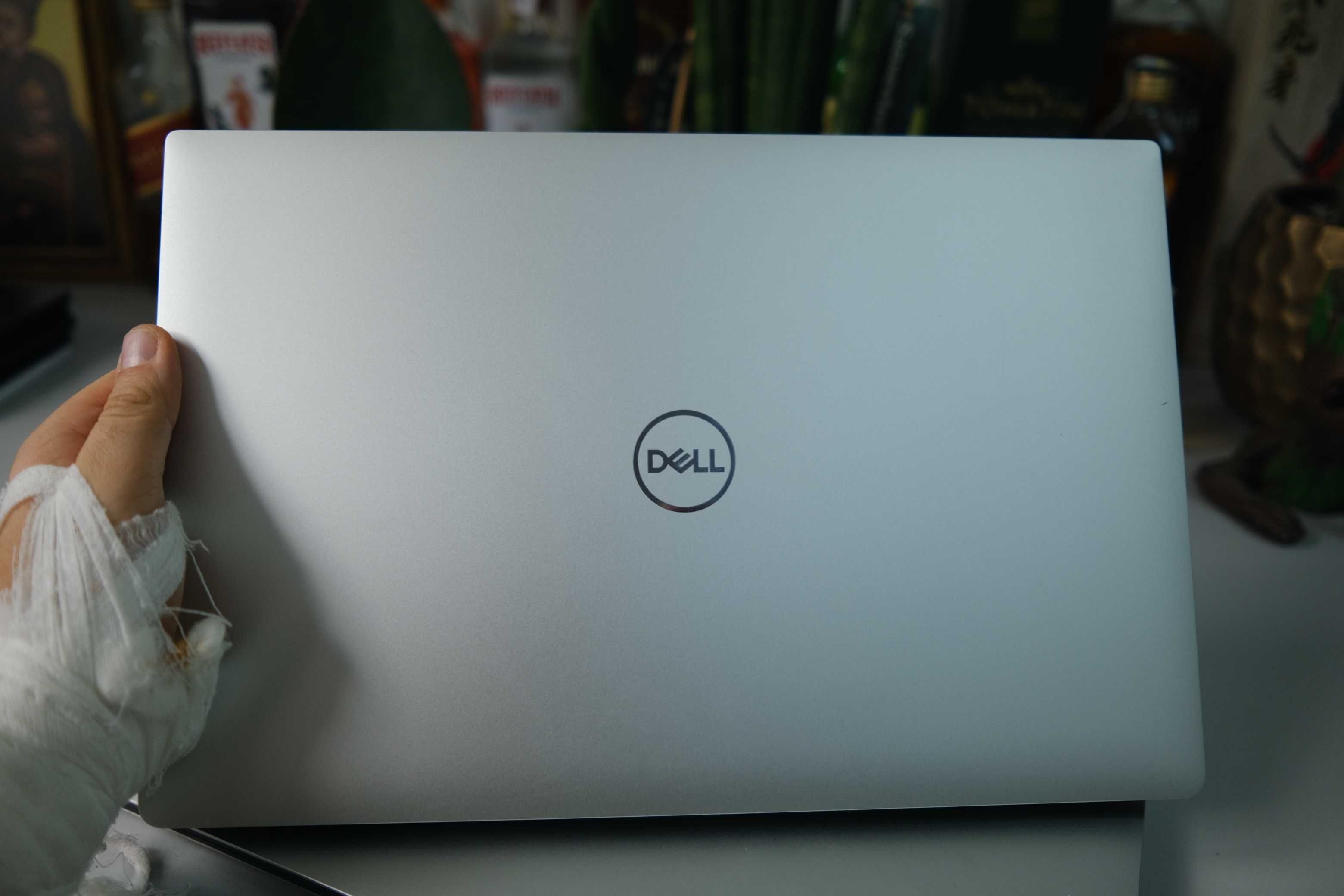 Dell XPS 7590 i7 -9750H 16 gb  512 SSD GTX 1650+ UHD 630 15.6 4K Oled