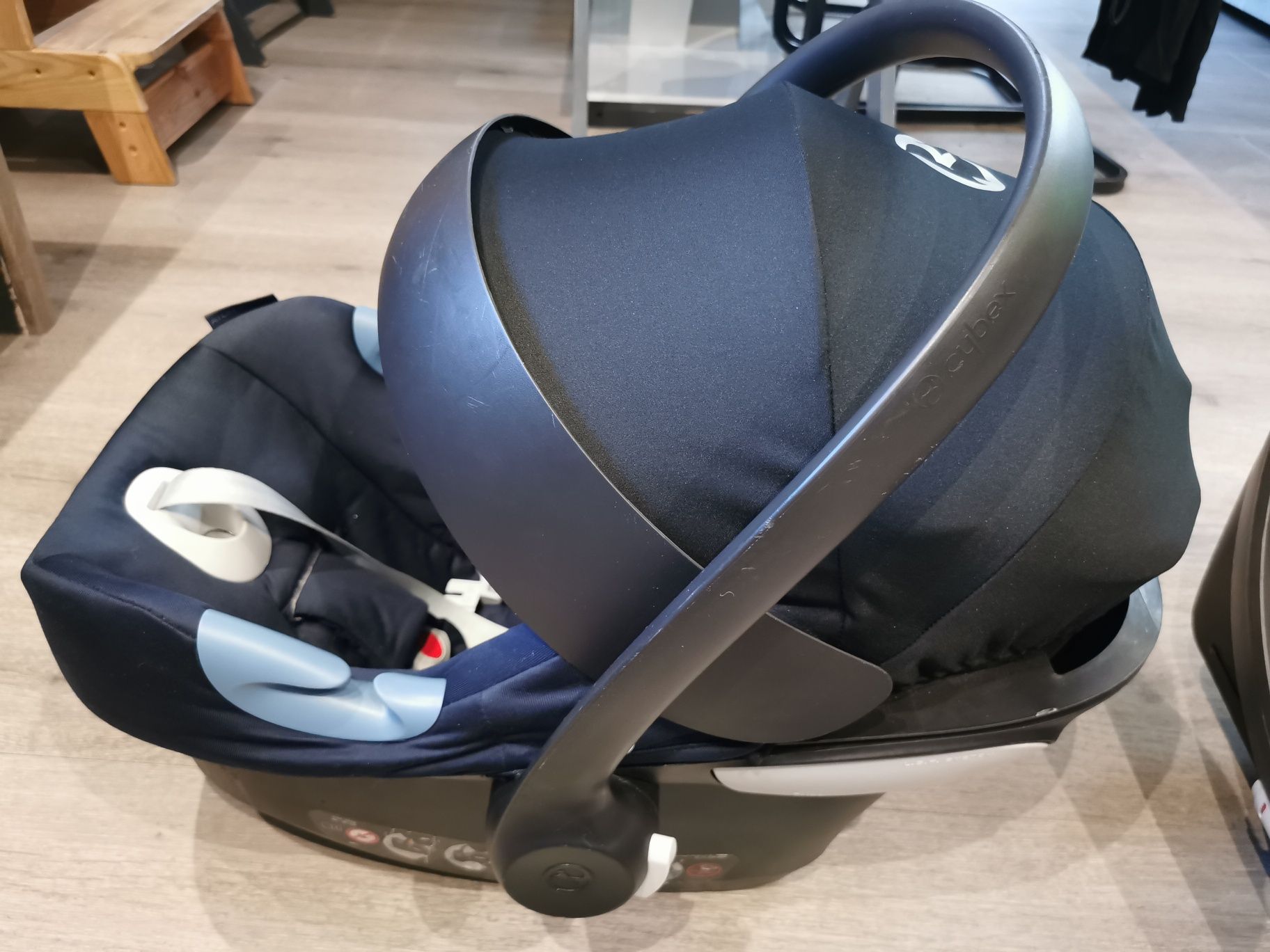 Fotelik cybex aton 5 i baza isofix base m