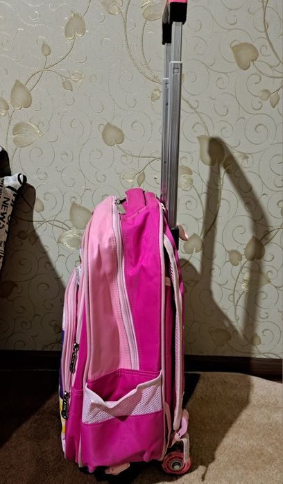 Рюкзак на колёсах детский