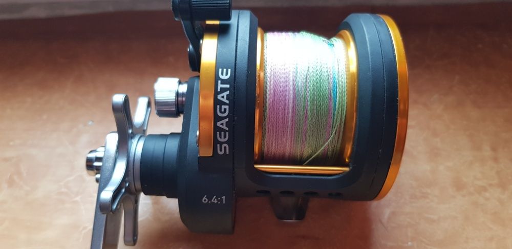 kolowrotek daiwa seagate SGT35H multiplikator + plecionka
