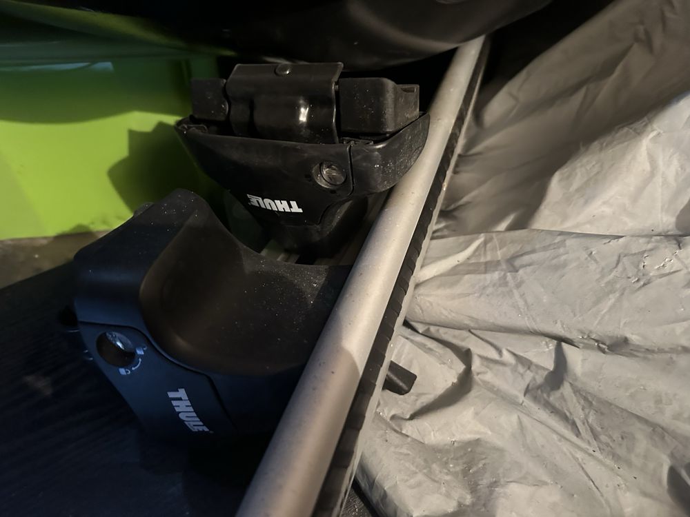 Bagażnik dachowy Thule Motion 900