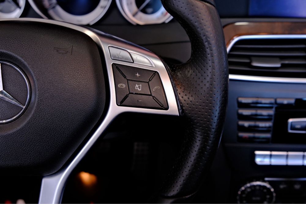 Mercedes C250 AMG 2014 год 1.8 Kompressor