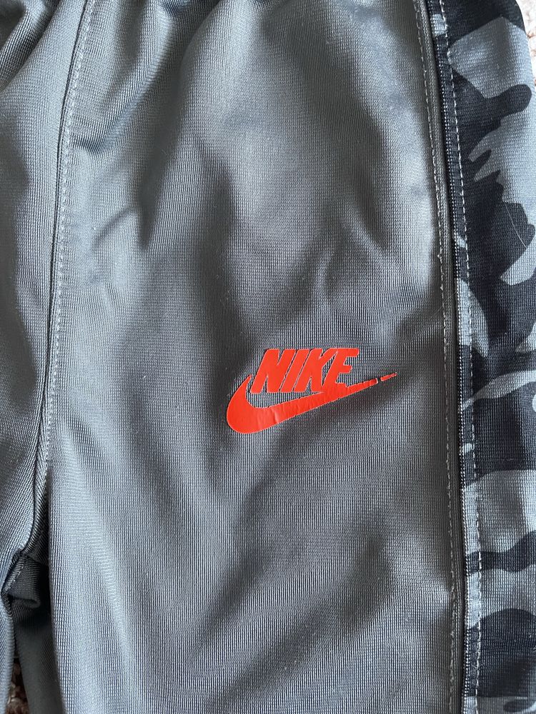 Костюм спортивний 18М 80-86 Nike