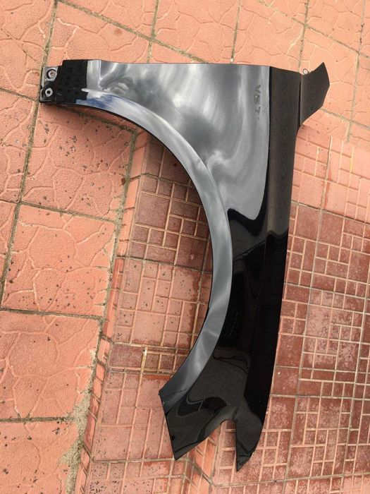 Крило переднє  ліве audi q5 8r