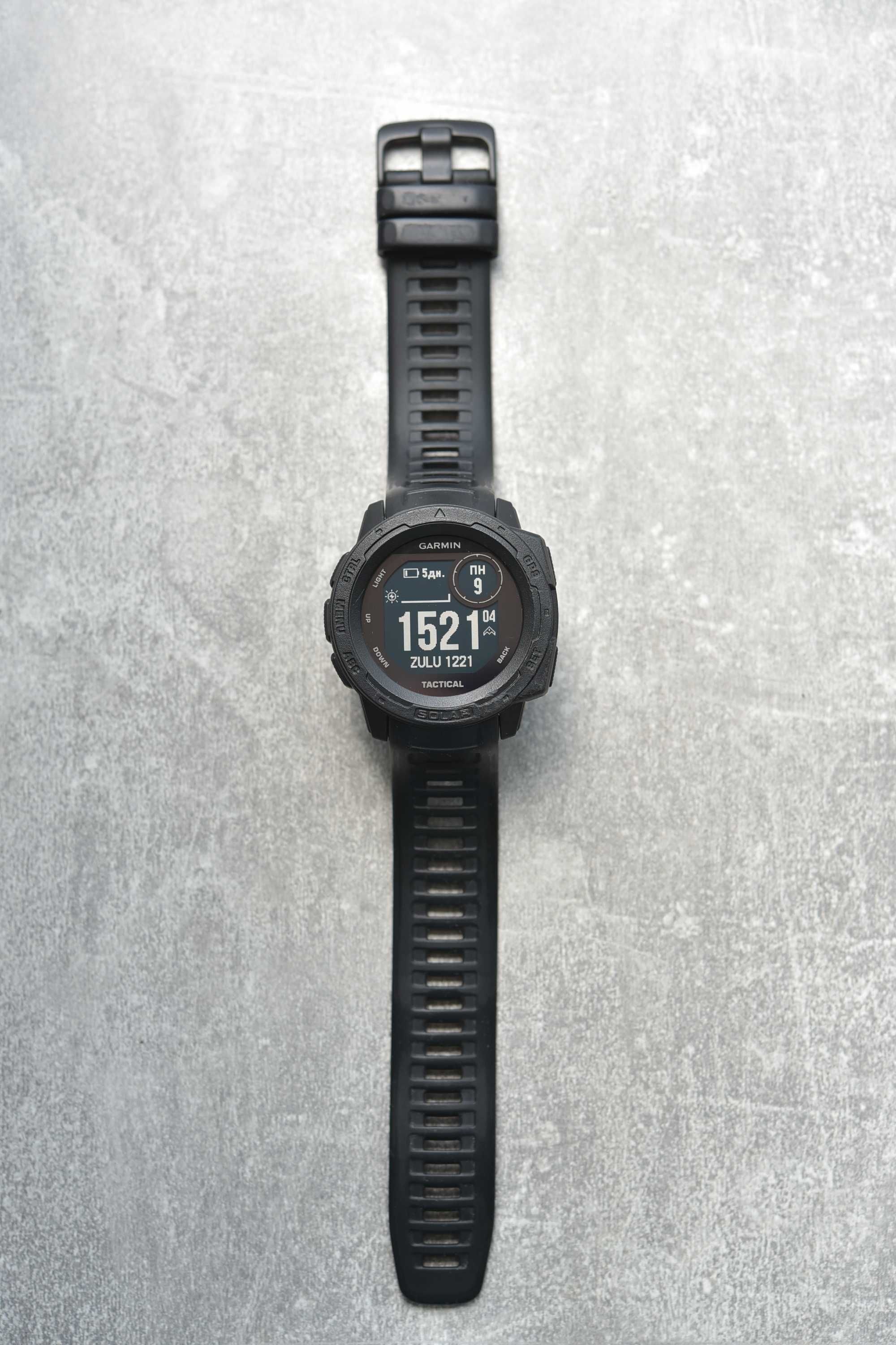 Instinct Tactical Solar чорний колір колір gps, компас