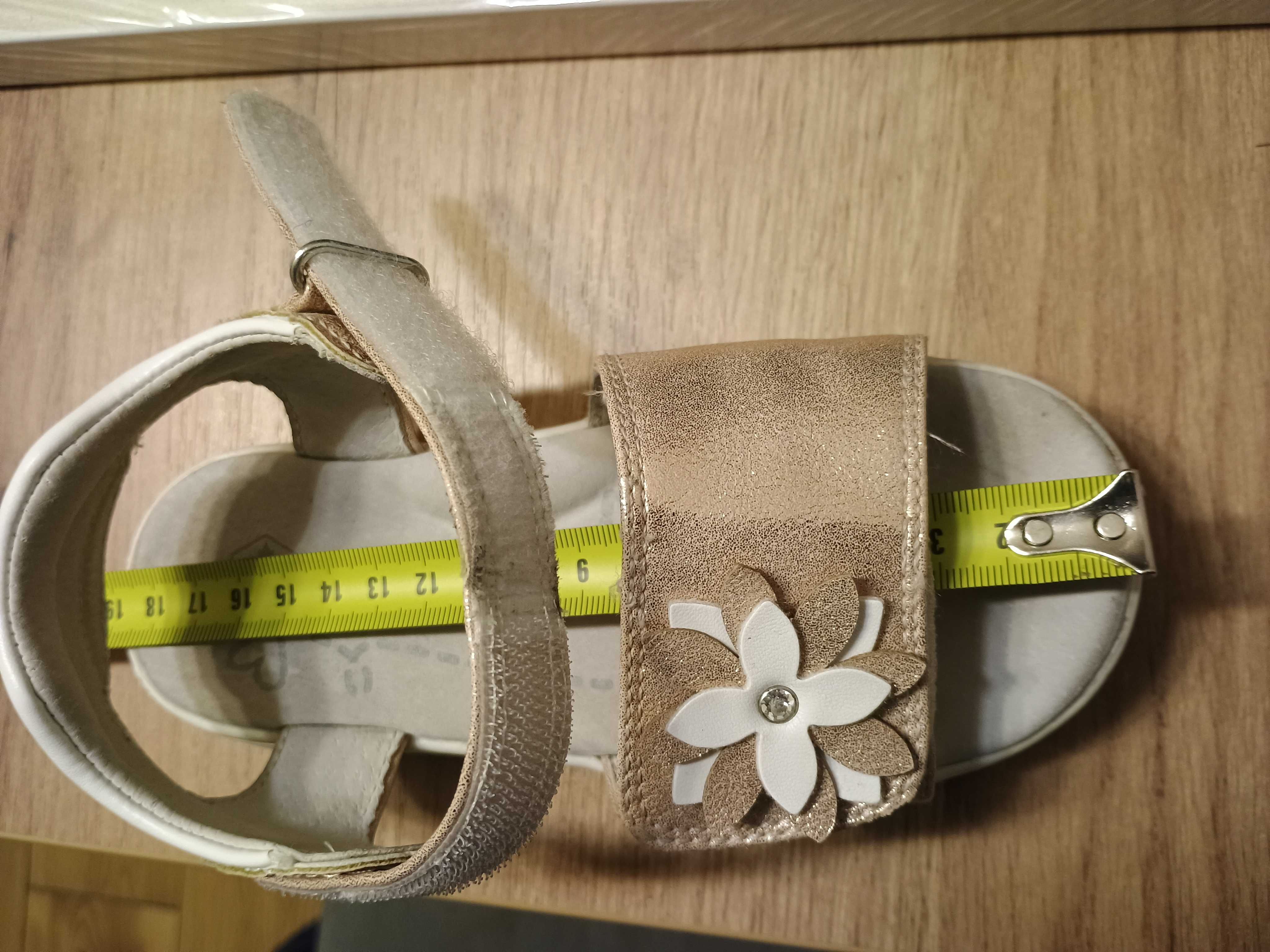 Buty sandały firmy LUMBERJACK junior Vera Pelle eleganckie zadbane !