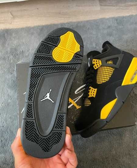 Nike_Air_Jordan_4 |Thunder |Retro| rozmiar EU38