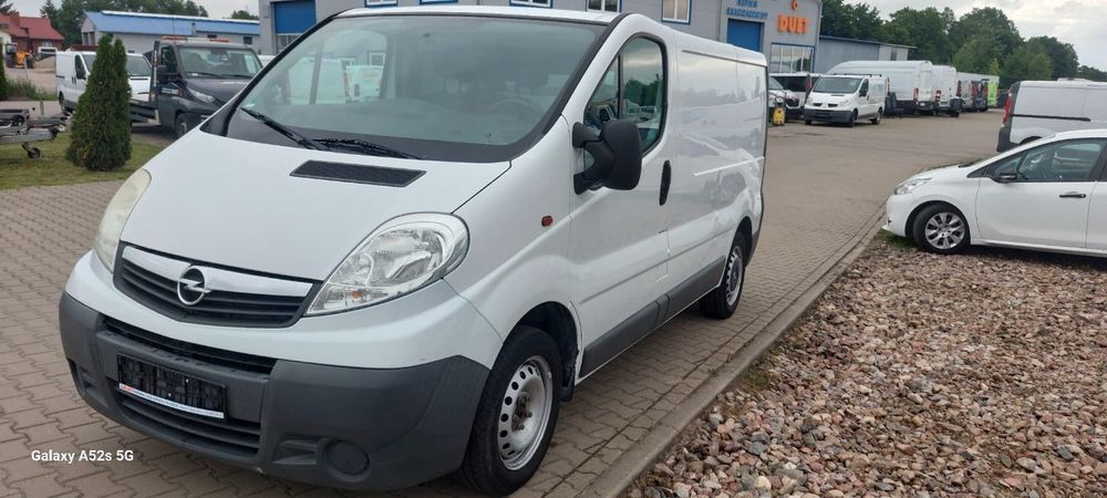 Opel Vivaro 2.0cdti sprowadzony bezwypadkowy