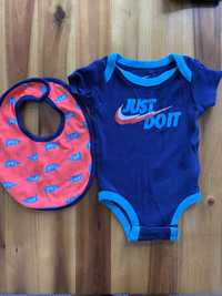 Body Nike 60-70cm 0-6m + śliniak