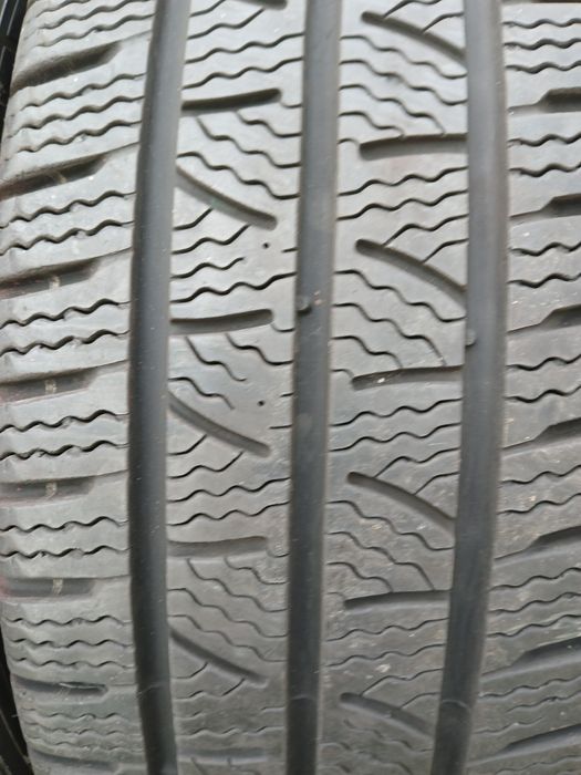 215/65/16 C Pirelli Carrier zimowe 2021r  j nowe