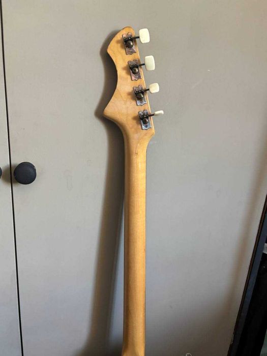 Бас гитара Jolana Typhoon II раритетная 1965 года  Торг