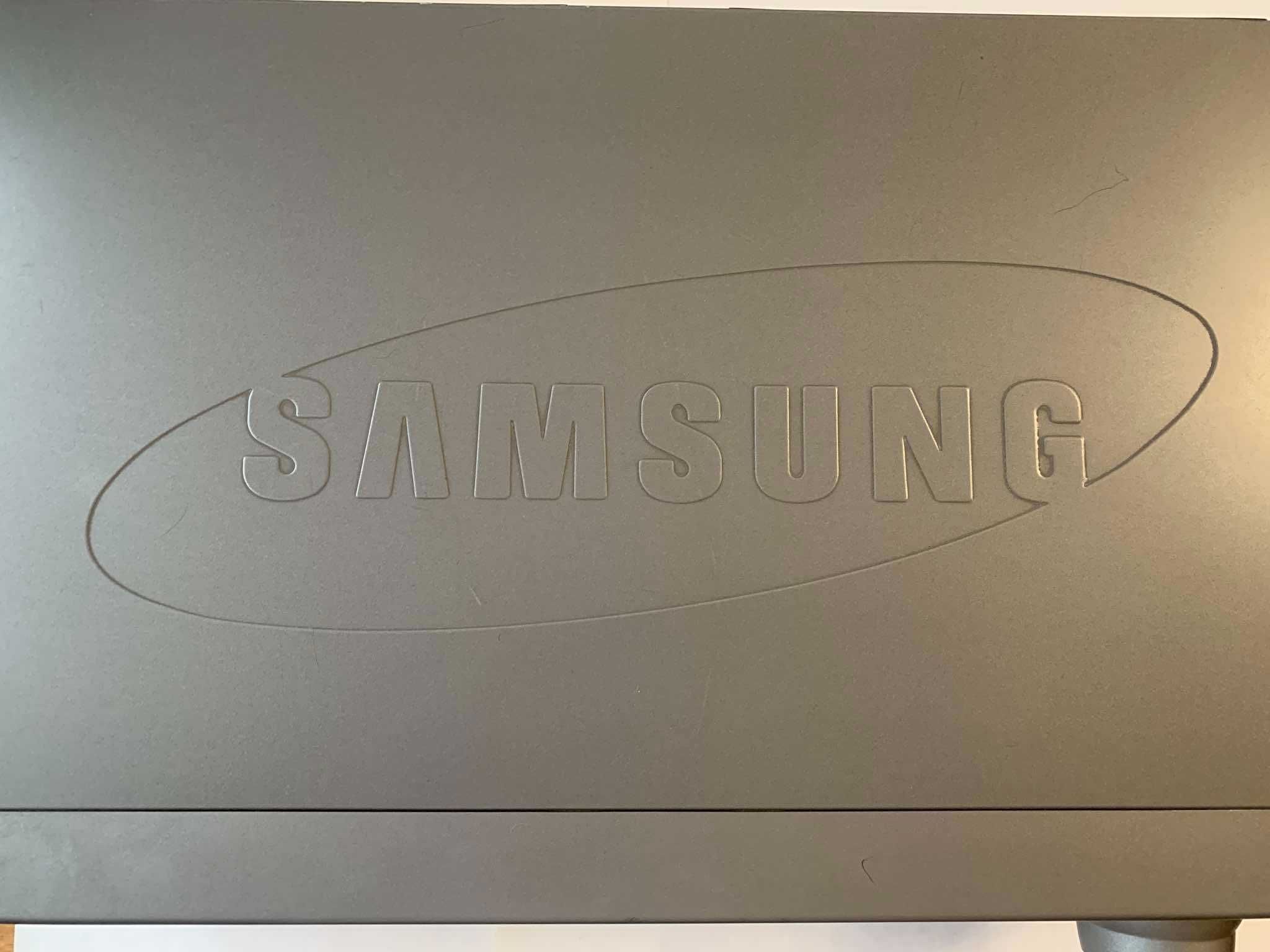 Відеоплеер Samsung SVR 547