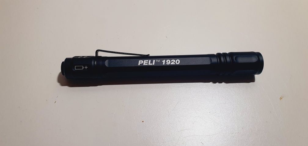 Peli 1920 Kompaktowa osobista latarka długopisowa

Peli 1920 Kompaktow
