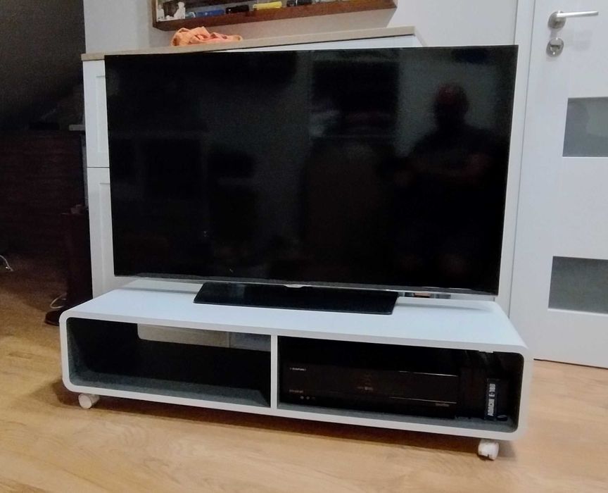 Szafka RTV Jysk Terndrup Ikea