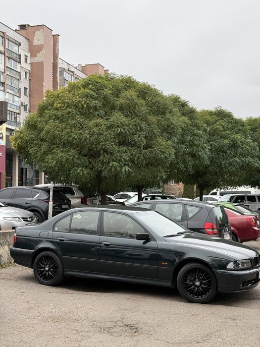 BMW e39 523i 1996