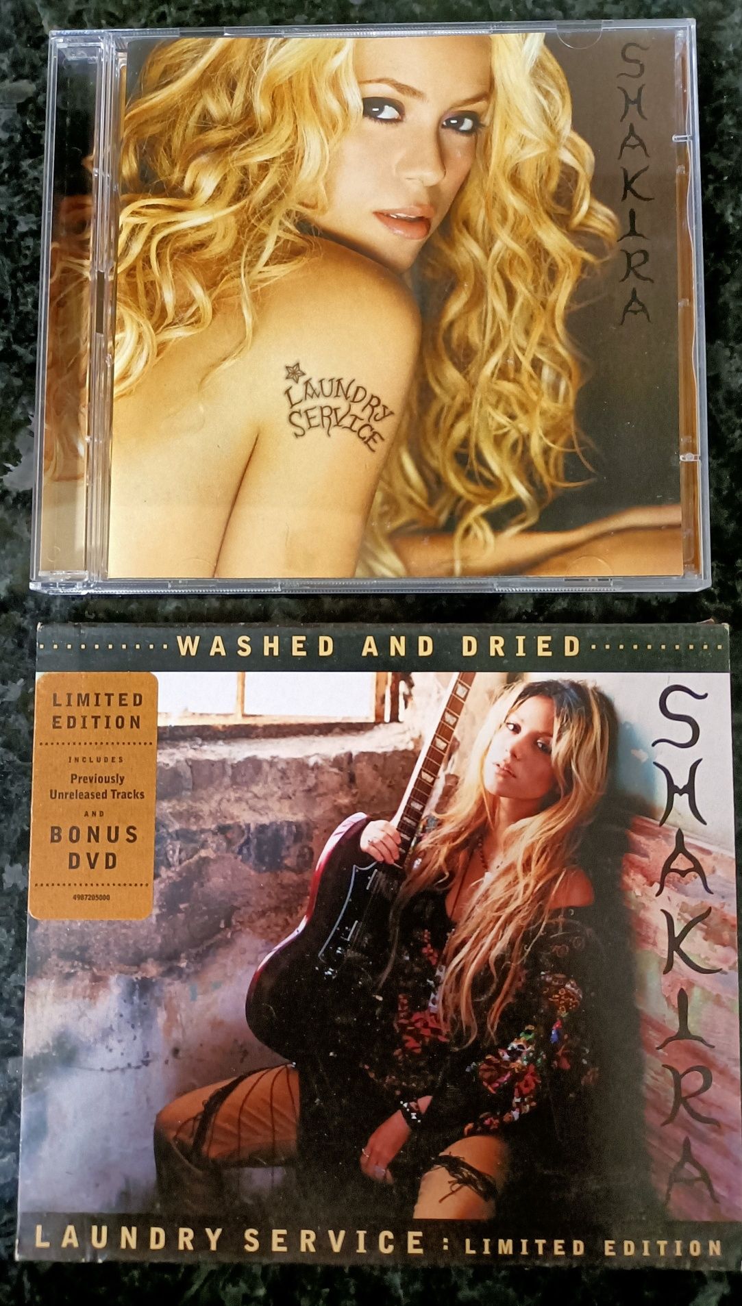 CD+DVD Shakira "Laundry Service: Washed And Dried"