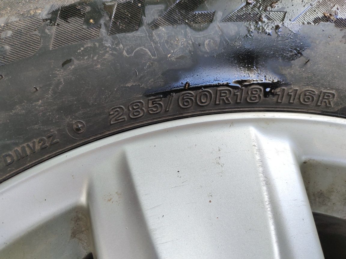 Шини з дисками 285/60/R18 Bridgestone