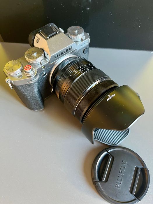 Aparat Fujifilm X-T5 srebrny + XF 16-80 mm F4.0 – gwarancja 2027