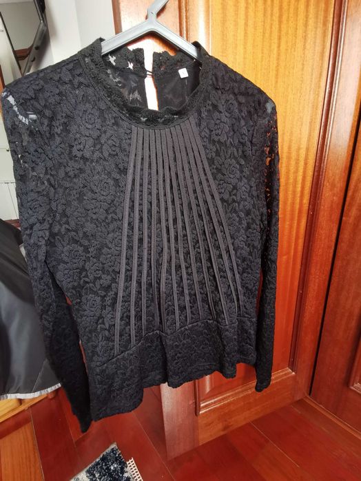 Blusa como nova em renda