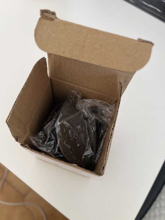 Tampa lavatório com botão