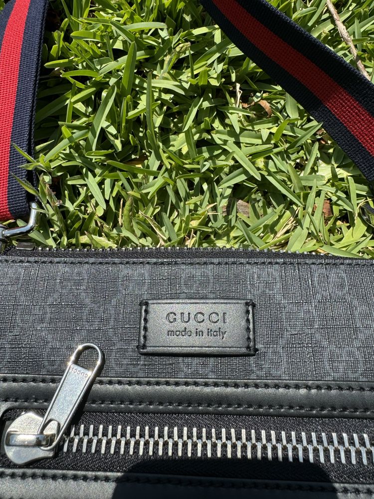 Bolsa Gucci GG SUPREME