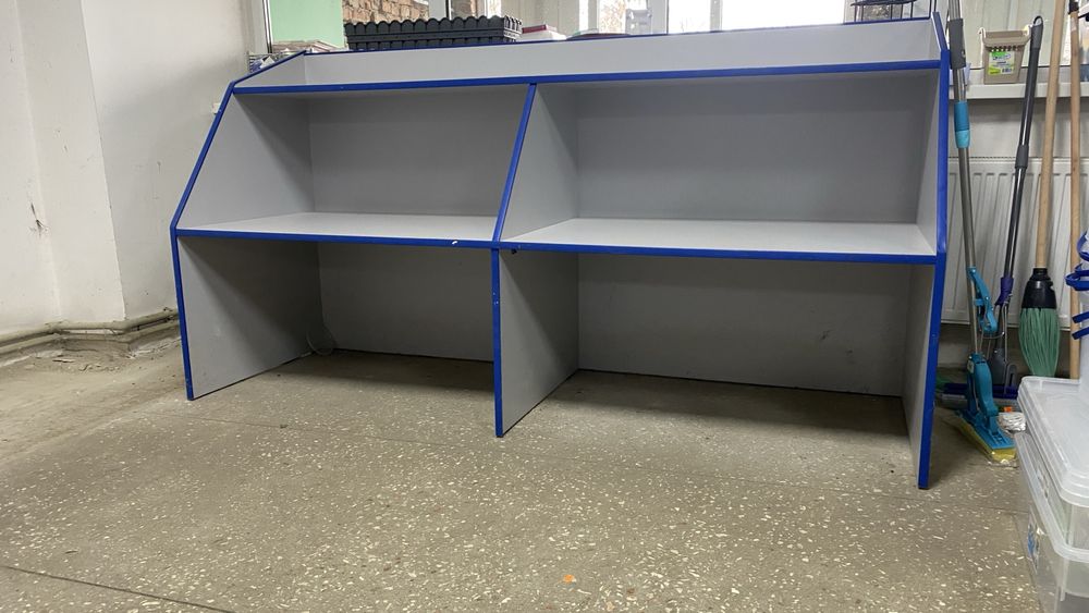 Стелаж для товара, инструмента