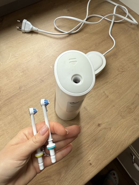 Ірригатор Oral-B AquaCare 6 Pro-Expert