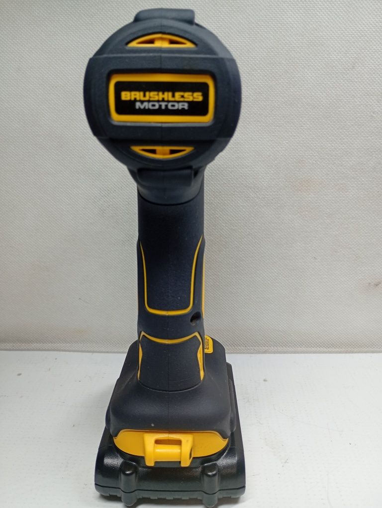 Zakrętarka DeWalt DCF787 + Akumulator