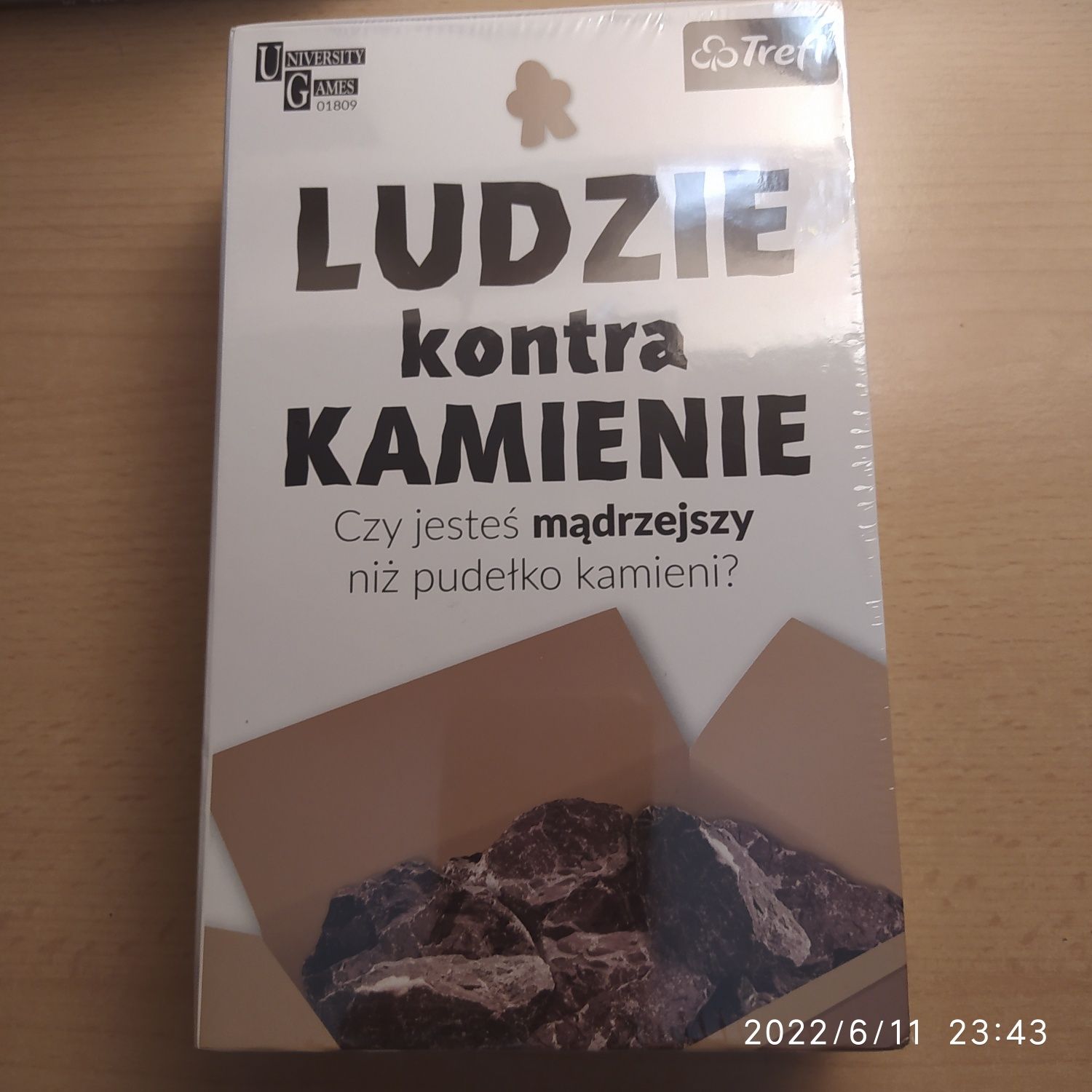 Ludzie kontra kamienie Trefl , nowa gra.