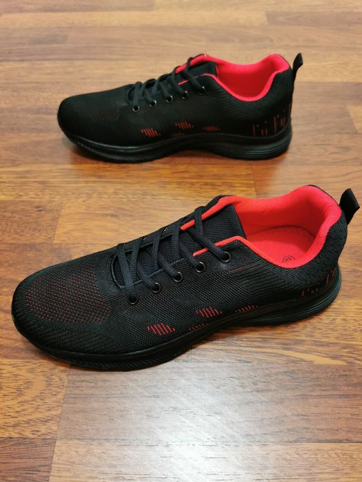 Super Lekkie Wygodne Adidasy Męskie Na Codzień Do Biegania R.43 Czarne