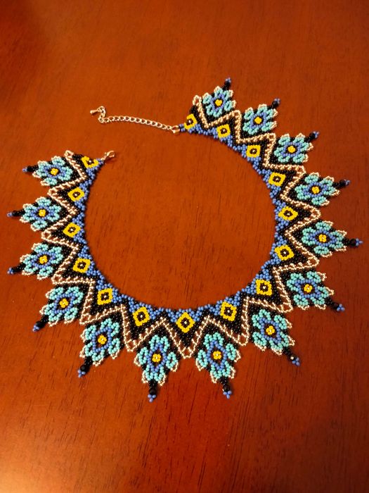 Силянка з бісеру ручної роботи