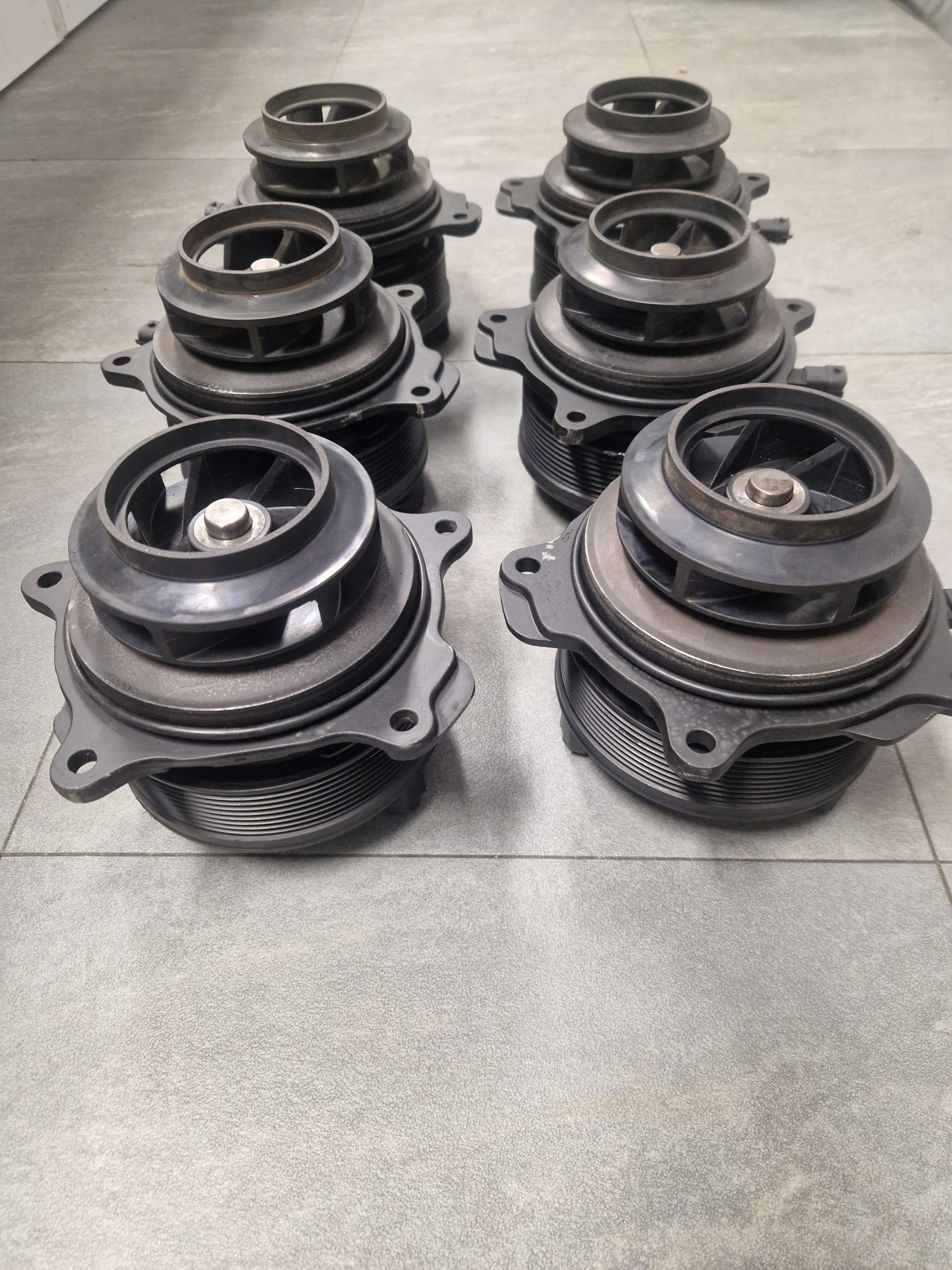 Pompa wody DAF 106