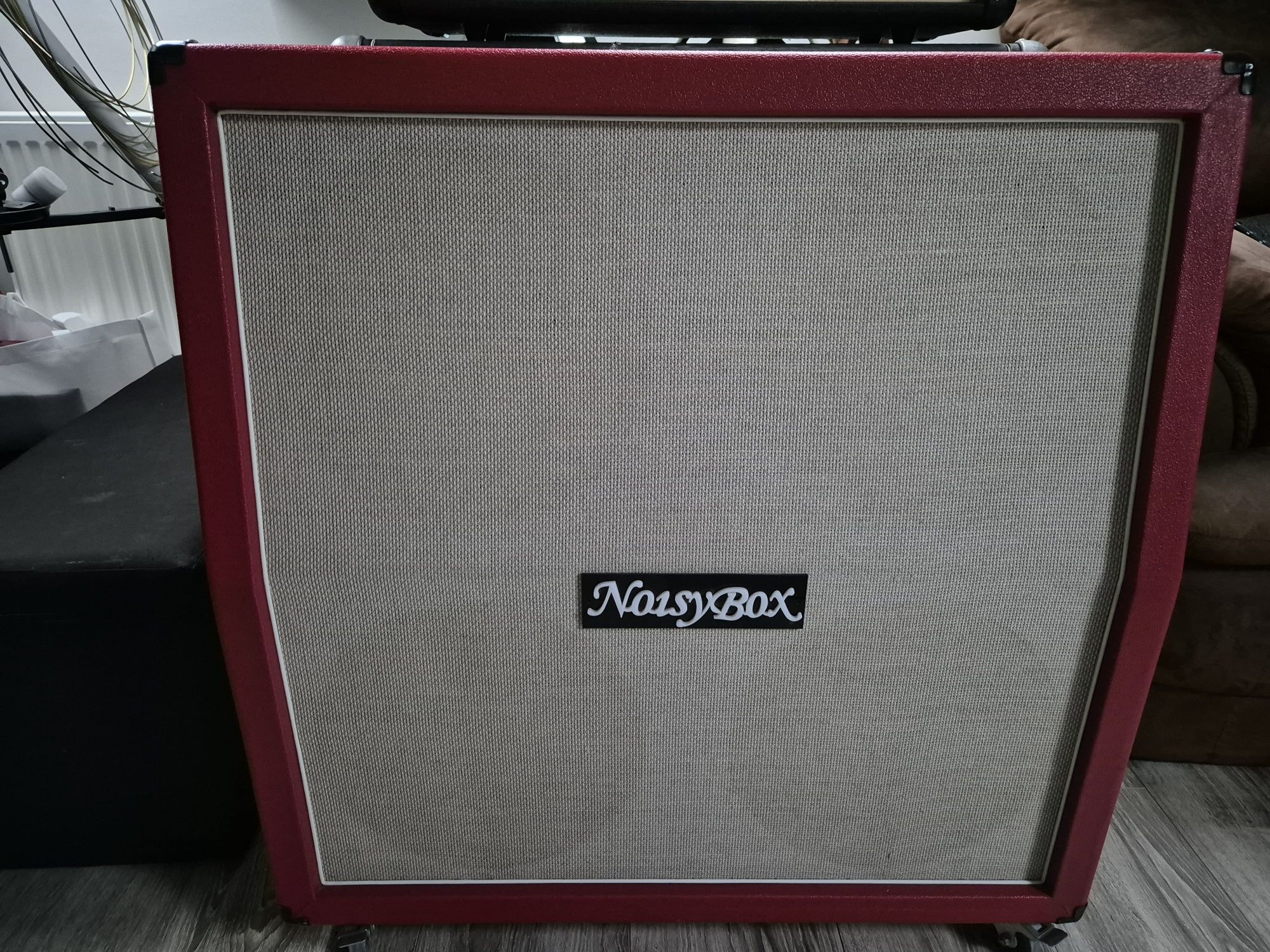 Kolumna gitarowa 412, Noisybox