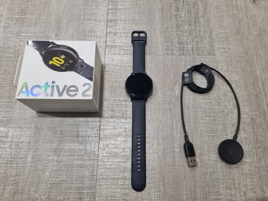 Часы Samsung Active 2