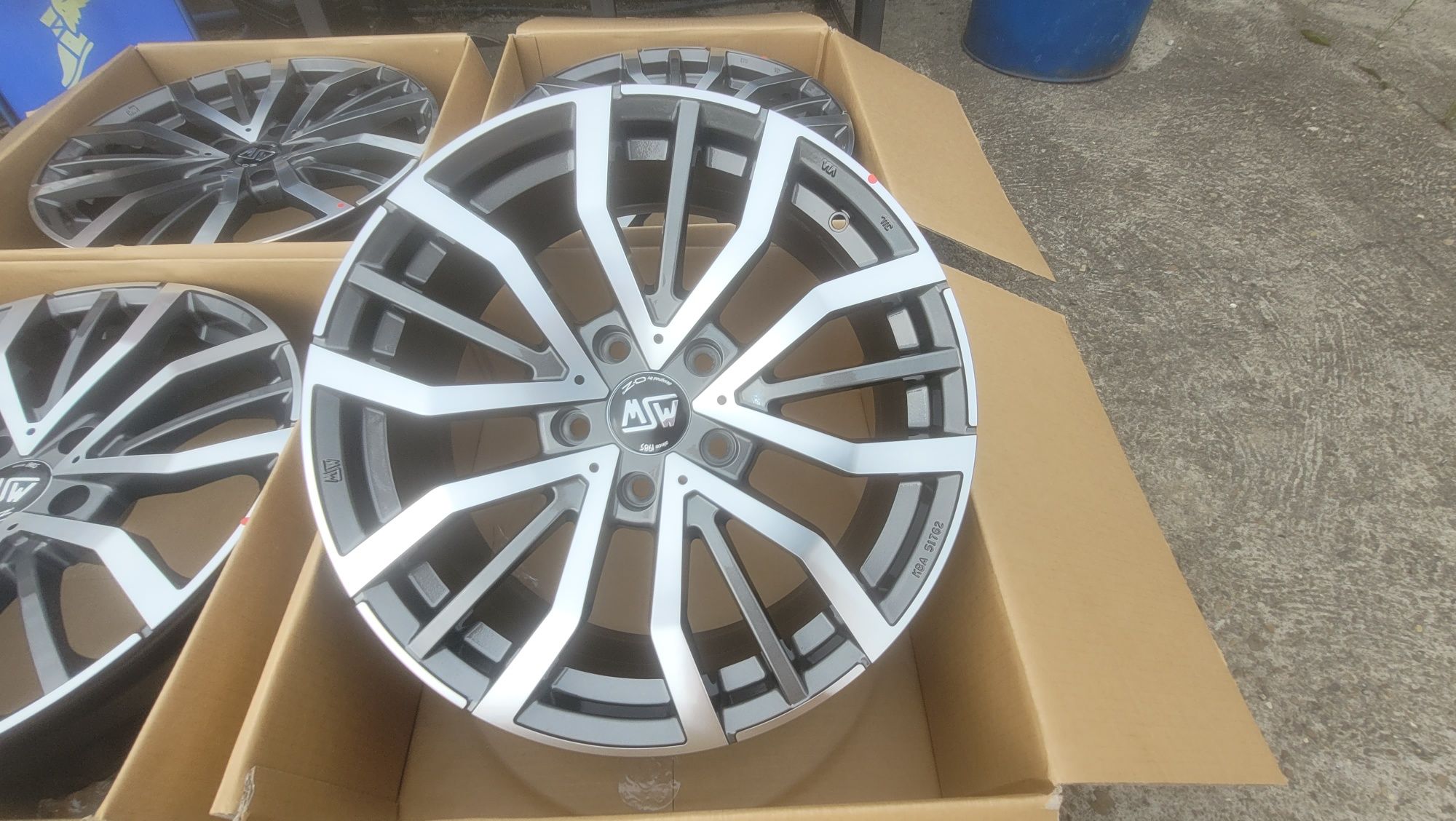 Felgi alumniowe 5x127 8j et 50 19" msw oz