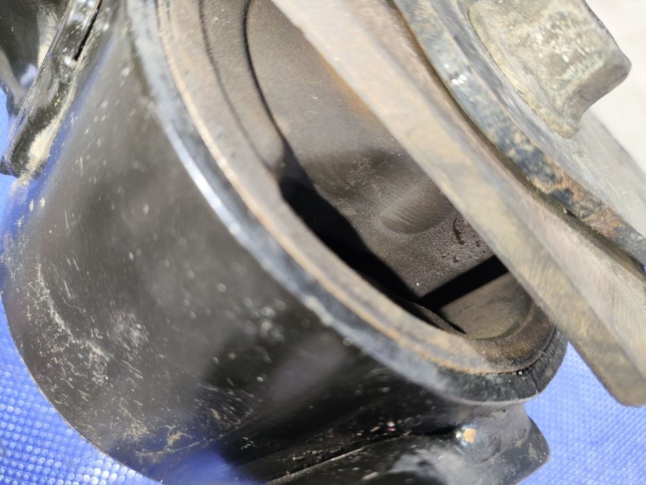 Подушка АКПП ліва Mitsubishi Outlander XL