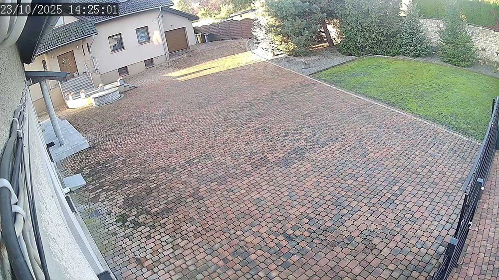 Przestronne, jasne 4-pokojowe mieszkanie w spokojnej okolicy