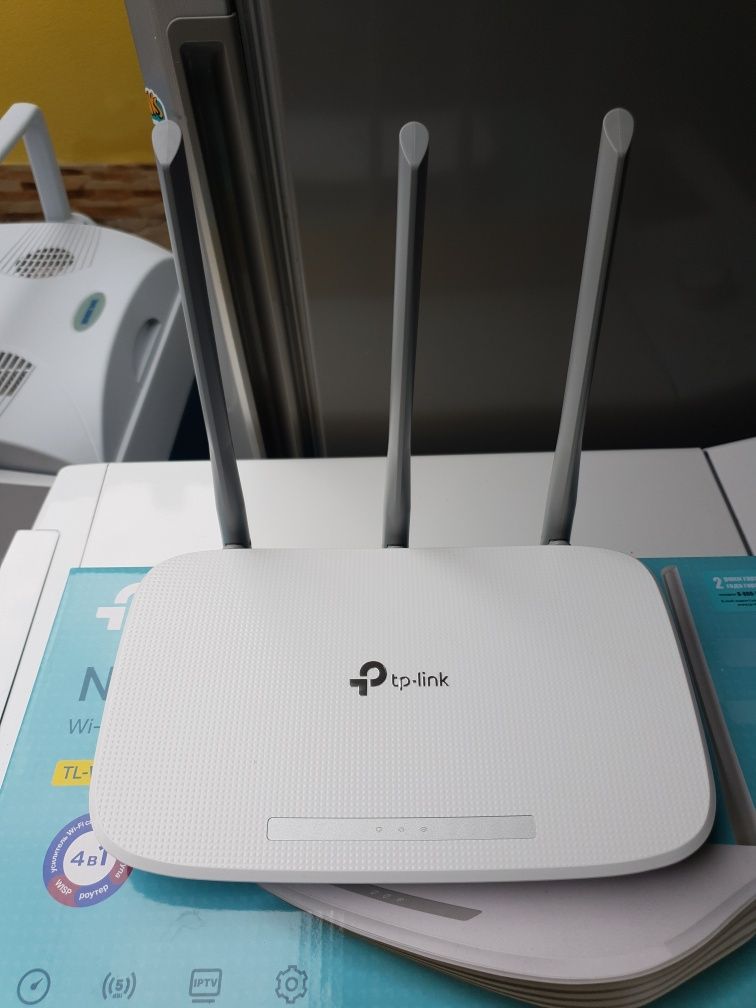 Продам новий роутер TP-LINK N 300