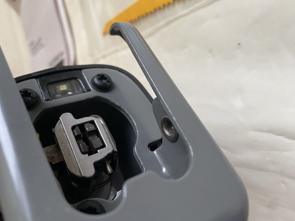 Пила Dewalt dcs384
