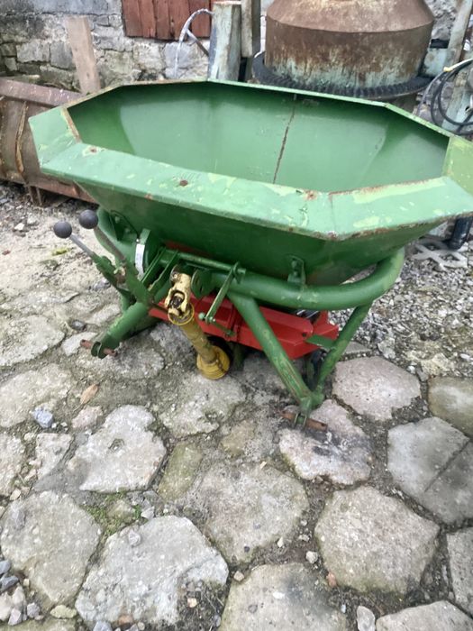 Rozsiewacz do nawozów amazone zaf 402