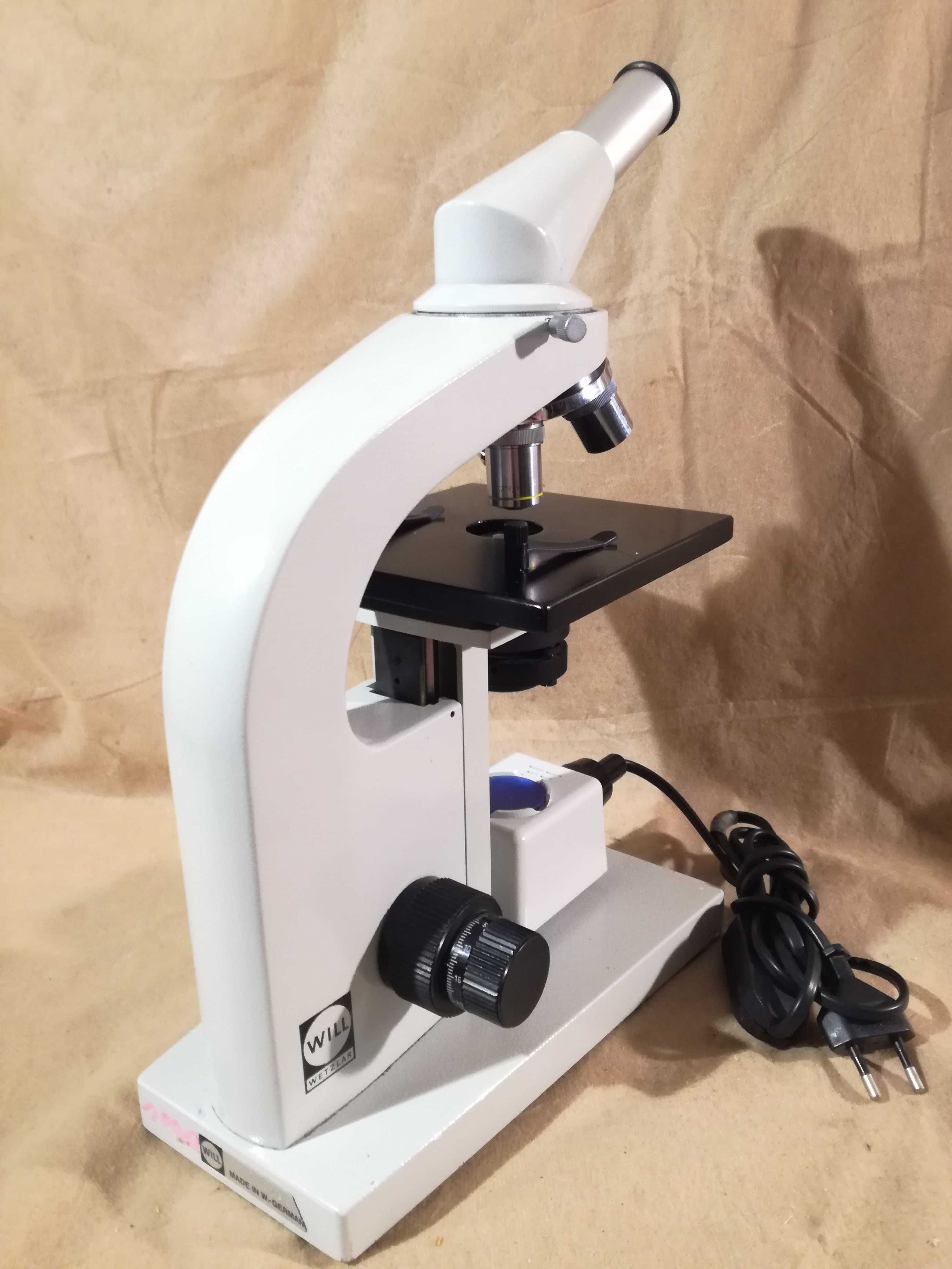 Mikroskop Will Wetzlar Skrzynka Leitz Leica V200 pzo studar oświetlacz