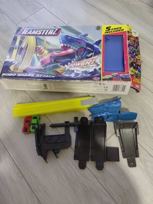 іграшковий набір "Трек на запуску Teamsterz Атака акули" (Robo Shark A