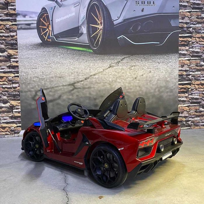 Lamborghini SVJ z funkcją DRIFT auto na akumulator SX2028 czerwony