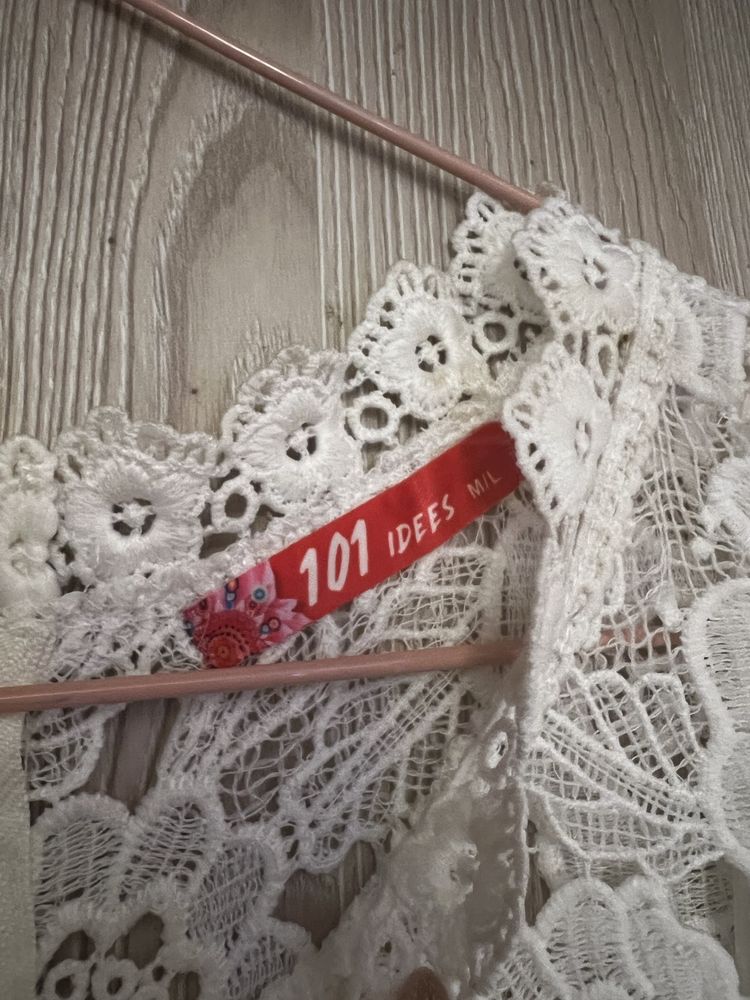 Vestido 101 Idees de renda com flores vermelhas